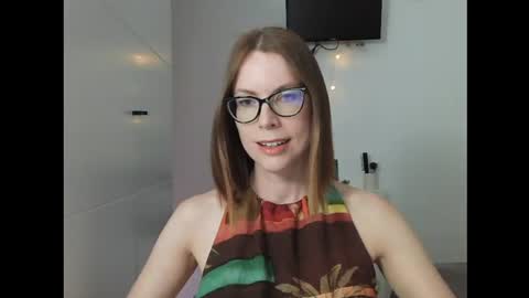 Snapshot of eva_cutesmile chatting on July 2026 07:39:01 PM Eva online show from July 2026 07:39:01 PM