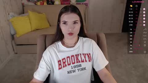 Snapshot of eva_davie chatting on October 2025 03:00:02 PM Eva online show from October 2025 03:00:02 PM