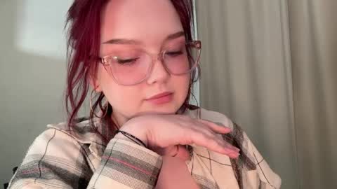 eva_kittenn online show from April 2026 01:42:02 PM