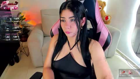 Eva   online show from January 2026 04:38:02 AM