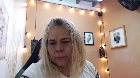 Snapshot of eva_love49 chatting on November 2025 11:54:01 AM eva_love49 online show from November 2025 11:54:01 AM