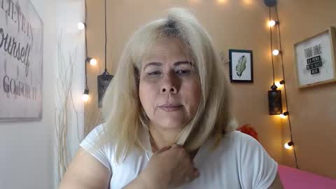 Snapshot of eva_love49 chatting on November 2025 12:06:01 PM eva_love49 online show from November 2025 12:06:01 PM