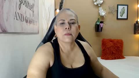 Snapshot of eva_love49 chatting on December 2025 12:14:02 PM eva_love49 online show from December 2025 12:14:02 PM