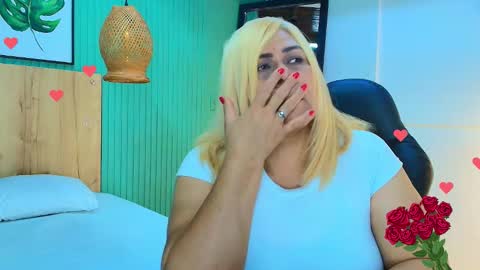 Snapshot of eva_love49 chatting on February 2026 07:45:01 PM eva_love49 online show from February 2026 07:45:01 PM
