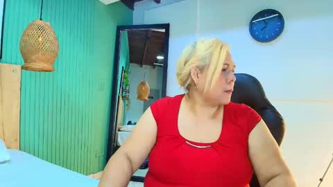 Snapshot of eva_love49 chatting on February 2026 07:04:02 PM eva_love49 online show from February 2026 07:04:02 PM