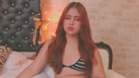 eva_luz1 online show from December 2025 12:12:01 PM