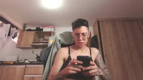 Snapshot of eva_monwalker chatting on June 2026 01:21:02 PM Eva cute online show from June 2026 01:21:02 PM