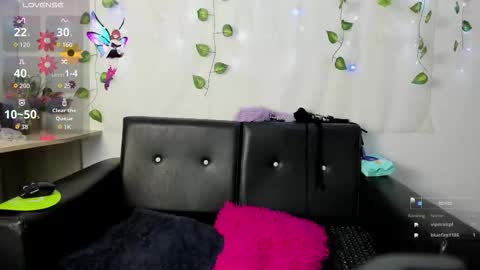 Snapshot of eva_moon5 chatting on November 2025 09:05:02 PM Eva online show from November 2025 09:05:02 PM