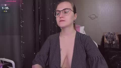 Eva online show from November 2025 10:39:02 AM