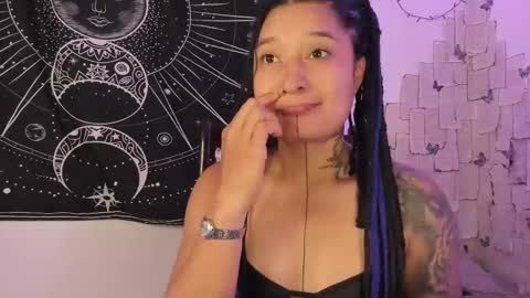 Eva  online show from September 2025 06:35:02 AM