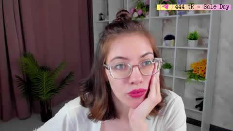 eva sicret online show from June 2026 12:40:02 PM