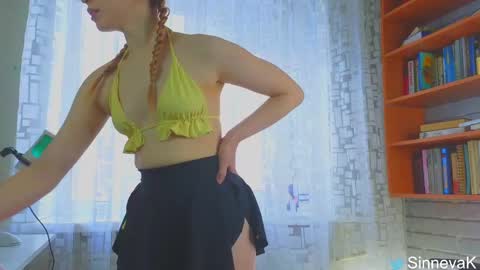 Snapshot of eva_sinn chatting on March 2025 09:40:02 AM Hi there i am Eva and i wish create a nice community with you so join my Ticket Show for more pleasure online show from March 2025 09:40:02 AM