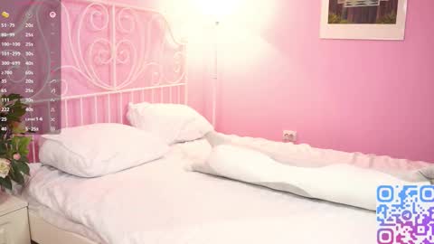 eva_vibe online show from November 2025 09:33:01 AM