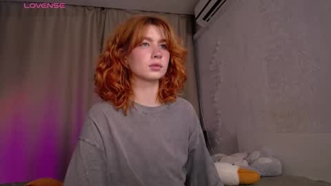 Snapshot of evaa_moonn_ chatting on November 2025 02:47:01 AM Eva online show from November 2025 02:47:01 AM