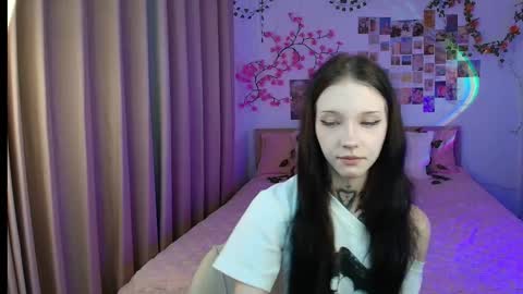 Snapshot of evaasilence chatting on March 2026 12:18:01 PM evaasilence online show from March 2026 12:18:01 PM