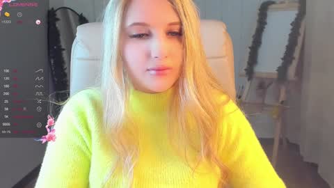 Snapshot of evacadooo chatting on December 2024 05:40:02 AM Eva online show from December 2024 05:40:02 AM