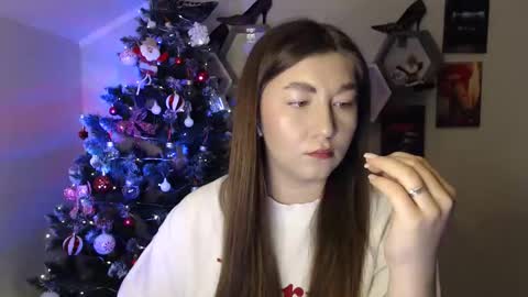 Evachaturbatte online show from December 2025 07:35:01 AM