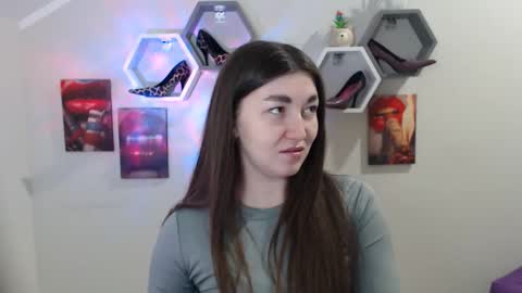 Evachaturbatte online show from February 2026 06:13:02 PM