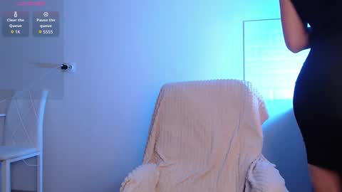 Eva online show from November 2025 03:38:01 AM