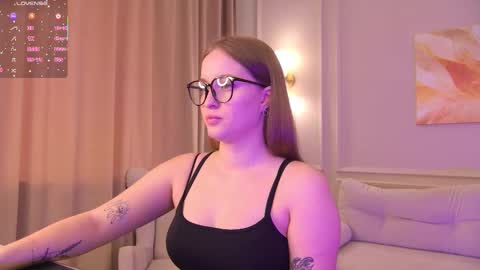 evahariss1 online show from October 2025 09:08:01 AM