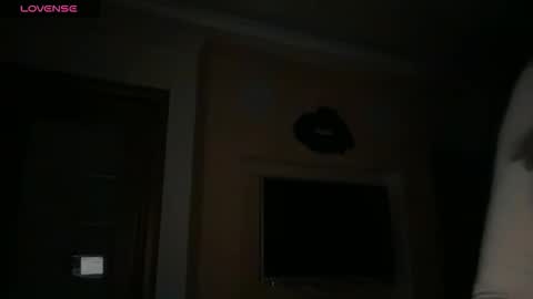 EvaHazard online show from November 2025 01:57:01 PM