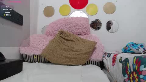 Snapshot of evahootxx chatting on February 2026 05:49:02 PM EVA online show from February 2026 05:49:02 PM