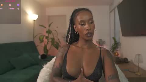 Snapshot of evajacksss_ chatting on June 2026 09:13:02 PM evajacksss_ online show from June 2026 09:13:02 PM