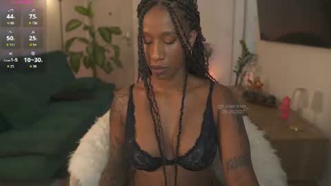 Snapshot of evajacksss_ chatting on June 2026 09:05:02 PM evajacksss_ online show from June 2026 09:05:02 PM