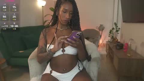 Snapshot of evajacksss_ chatting on July 2026 03:05:01 PM evajacksss_ online show from July 2026 03:05:01 PM