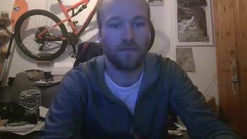 Snapshot of evalsmac chatting on February 2026 05:03:02 PM Han online show from February 2026 05:03:02 PM