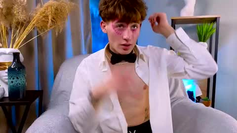 Snapshot of evan__joy chatting on February 2026 08:49:01 PM Evan online show from February 2026 08:49:01 PM