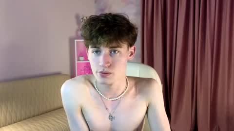 Snapshot of evan__joy chatting on February 2026 08:10:02 PM Evan online show from February 2026 08:10:02 PM