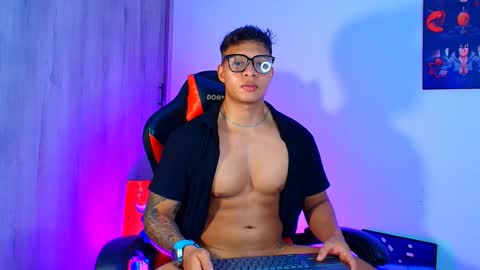 EVAN GREY online show from November 2025 06:45:01 AM