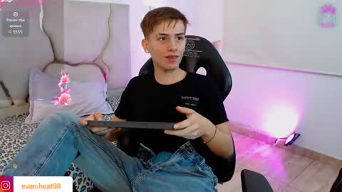 evan_tay online show from March 2026 03:10:01 AM