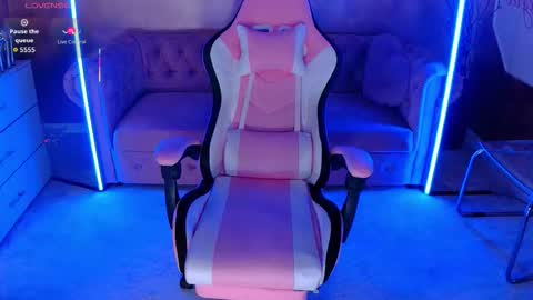 Eva online show from October 2025 04:58:01 PM