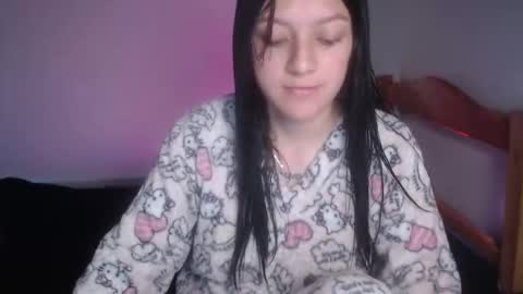 eva  online show from November 2025 03:06:01 AM