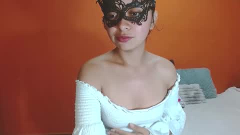 evangelinne_01 online show from November 2025 03:01:02 AM