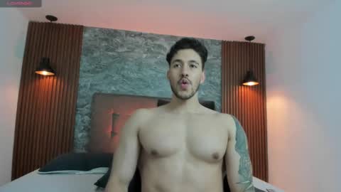 E V A N S online show from October 2025 08:29:02 PM