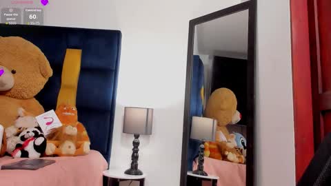   online show from October 2025 04:02:02 AM