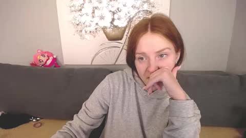 Adelina online show from October 2025 04:11:01 AM