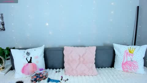 Adelina online show from December 2025 05:15:02 AM