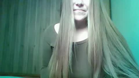 evasapples2026 online show from January 2026 07:18:01 PM