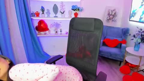 evasarazardje online show from February 2026 07:43:01 PM