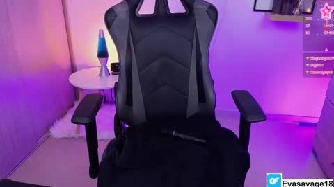 EVA SAVAGEIm recovering from surgery. Ill see you in a couple of weeks. online show from February 2025 10:50:01 PM