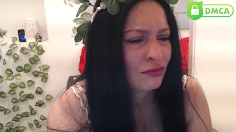 Eva Twiss online show from October 2025 12:50:01 PM