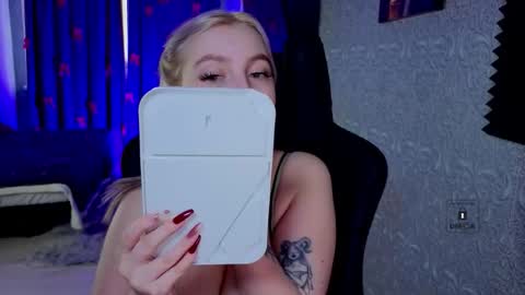 evavibe online show from March 2026 06:07:02 AM