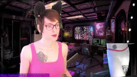 Vivi online show from December 2025 11:21:01 PM