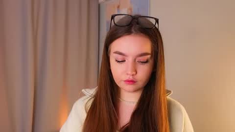 Snapshot of evawyliam chatting on April 2026 02:39:01 PM im EVA im new here dont be rude online show from April 2026 02:39:01 PM