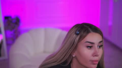 Snapshot of evazane chatting on November 2025 07:12:02 PM Eva online show from November 2025 07:12:02 PM