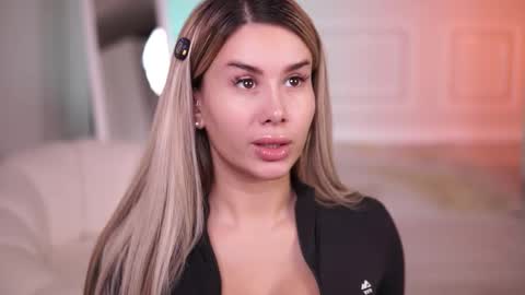 Eva online show from December 2025 09:57:01 PM